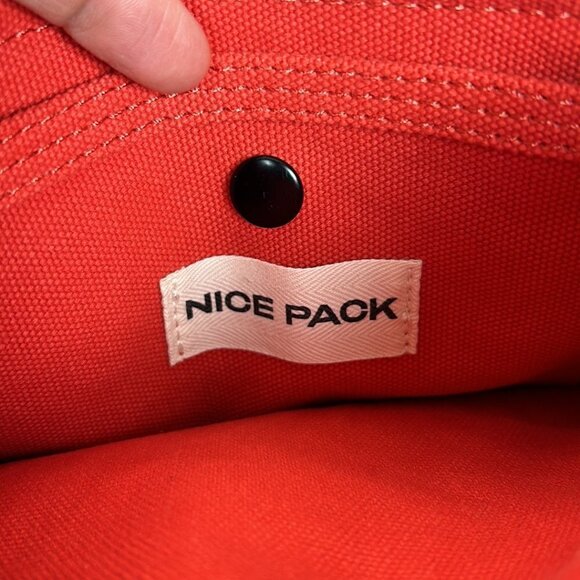 N.I.C.E. Pack red duck canvas crossbody - Picture 3 of 4